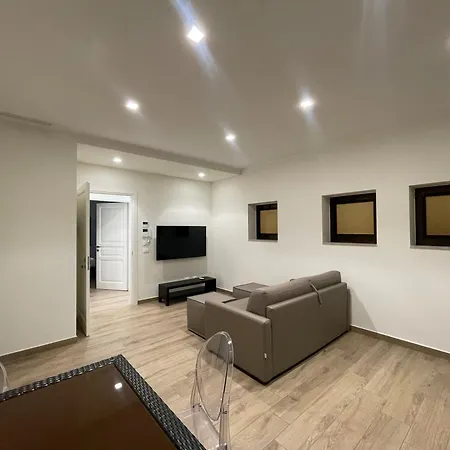 Ruggero Settimo - & 4*