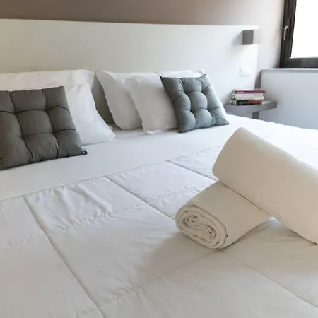 Ruggero Settimo - & 4* Palermo