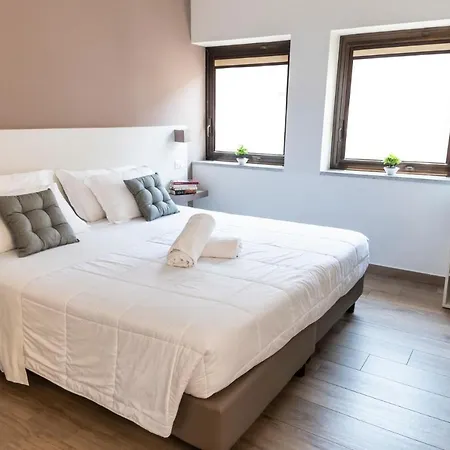 Bed & Breakfast Ruggero Settimo - Room&suite 4*